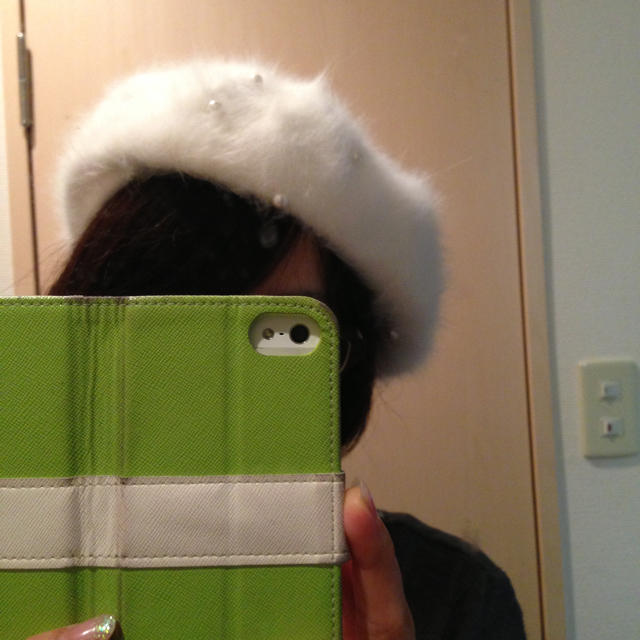ByeBye(バイバイ)のベレー帽☆ニット☆パール☆白 レディースの帽子(ハンチング/ベレー帽)の商品写真