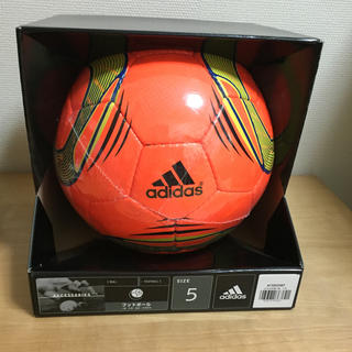 アディダス(adidas)の【新品・未使用】サッカーボール５号(ボール)