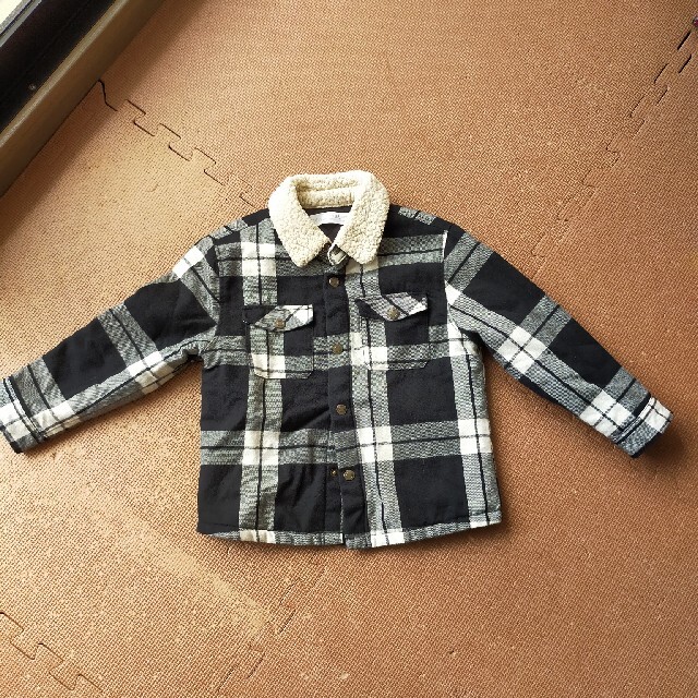 ZARA KIDS(ザラキッズ)のZARA BABY ジャケット　104センチ キッズ/ベビー/マタニティのキッズ服男の子用(90cm~)(ジャケット/上着)の商品写真