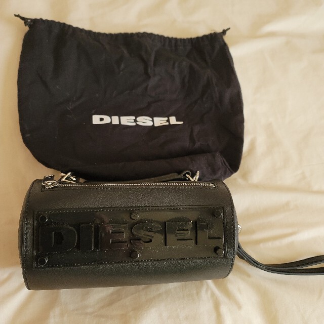 DIESEL(ディーゼル)のDIESEL CAYAC LTバッグ メンズのバッグ(セカンドバッグ/クラッチバッグ)の商品写真