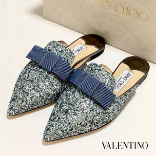 ジミーチュウ(JIMMY CHOO)の3339 未使用 ジミーチュウ グリッター フラットシューズ ライトブルー(サンダル)