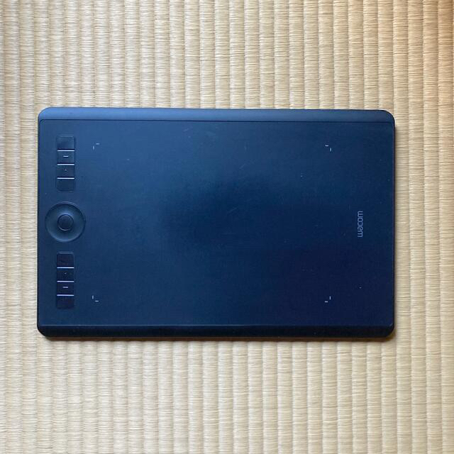 ワコム ペンタブレット Intuos Pro Medium PTH-660/K0 印象のデザイン