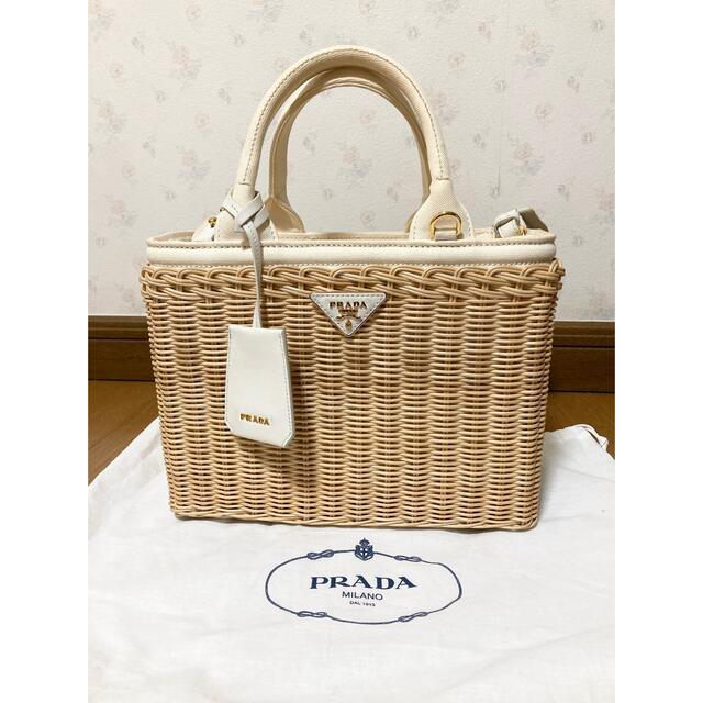 ♡新品♡PRADAカゴバッグ