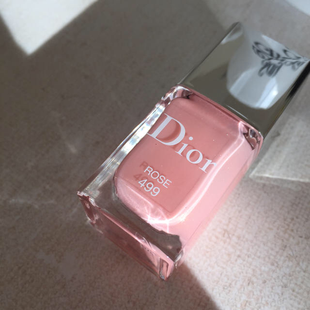 Dior(ディオール)のDior 限定色 ヴェルニ 499 コスメ/美容のネイル(マニキュア)の商品写真