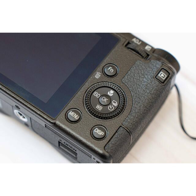 RICOH(リコー)のRICOH GR3 長期保証有り スマホ/家電/カメラのカメラ(コンパクトデジタルカメラ)の商品写真