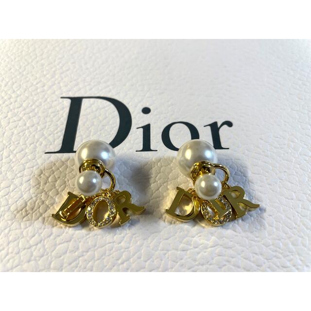 Christian Dior(クリスチャンディオール)のDior ディオール パール トライバル ピアス レディースのアクセサリー(ピアス)の商品写真