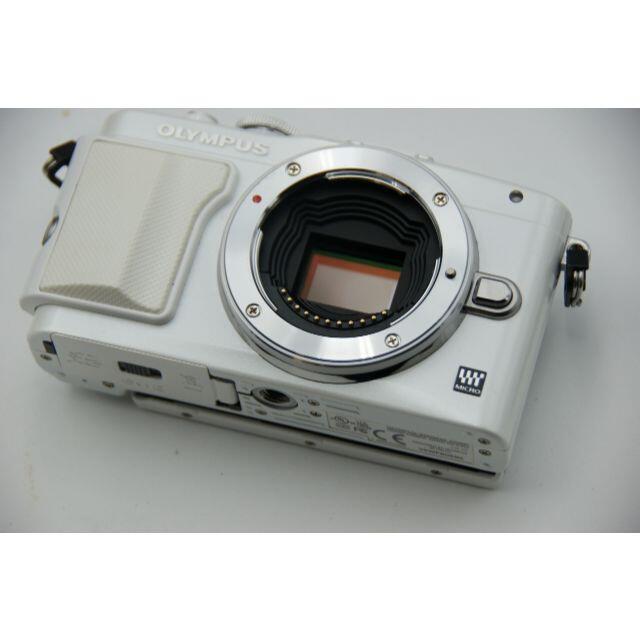 OLYMPUS(オリンパス)の9012 美品 OLYMPUS PEN Lite E-PL6 おまけ色々 スマホ/家電/カメラのカメラ(デジタル一眼)の商品写真