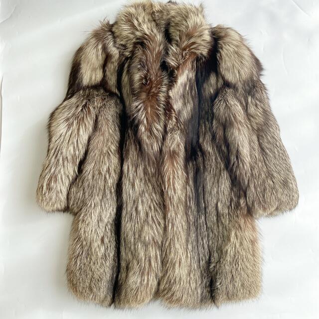 【最高級】SAGA FOX ROYAL シルバーフォックス ゴールドラベル レディースのジャケット/アウター(毛皮/ファーコート)の商品写真