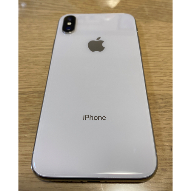 iPhone(アイフォーン)の【超美品】iPhoneX iPhone10 silver 64GB SIMフリー スマホ/家電/カメラのスマートフォン/携帯電話(スマートフォン本体)の商品写真