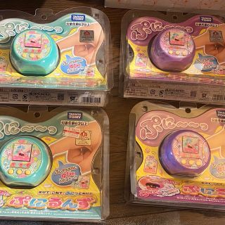 タカラトミー(Takara Tomy)のぷにるんず　紫緑2個ずつセット(その他)