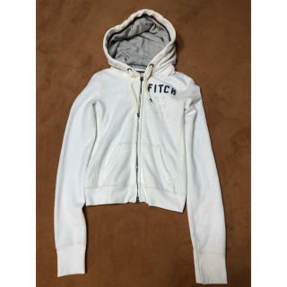 アバクロンビーアンドフィッチ(Abercrombie&Fitch)のアバクロ　パーカー(パーカー)