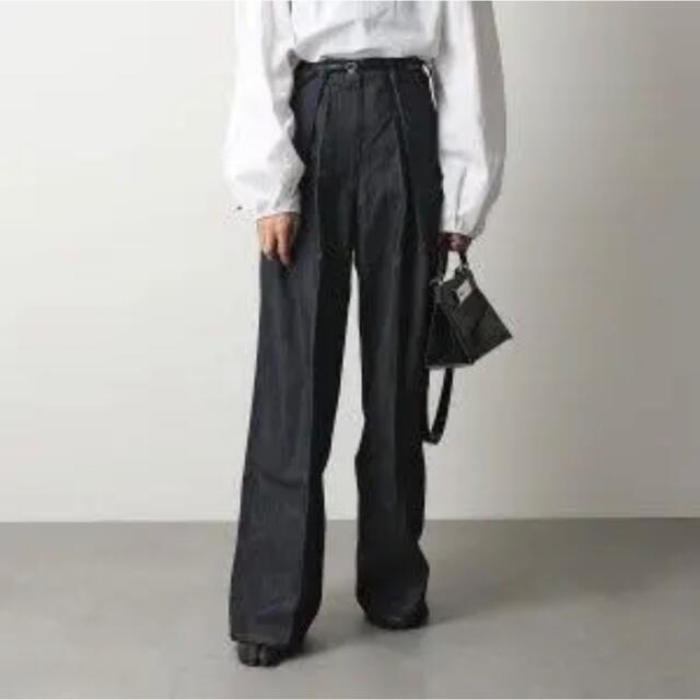 DRIES VAN NOTEN(ドリスヴァンノッテン)の【DRIES VAN NOTEN】PHOEBE 2376 W.W.PANTS レディースのパンツ(デニム/ジーンズ)の商品写真