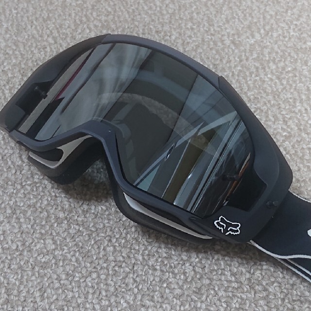 Supreme(シュプリーム)のsupreme Fox Racing VUE Goggles black スポーツ/アウトドアのスポーツ/アウトドア その他(ウインタースポーツ)の商品写真