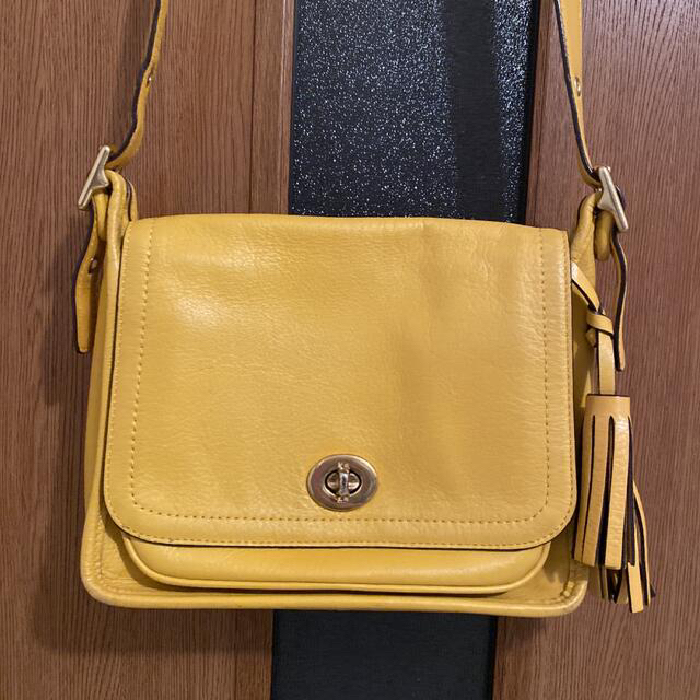 コーチ ショルダーバッグ COACH イエロー