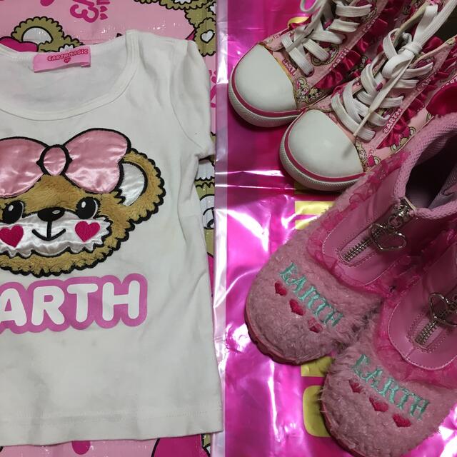 EARTHMAGIC(アースマジック)のみるさま専用💗 キッズ/ベビー/マタニティのキッズ靴/シューズ(15cm~)(ブーツ)の商品写真