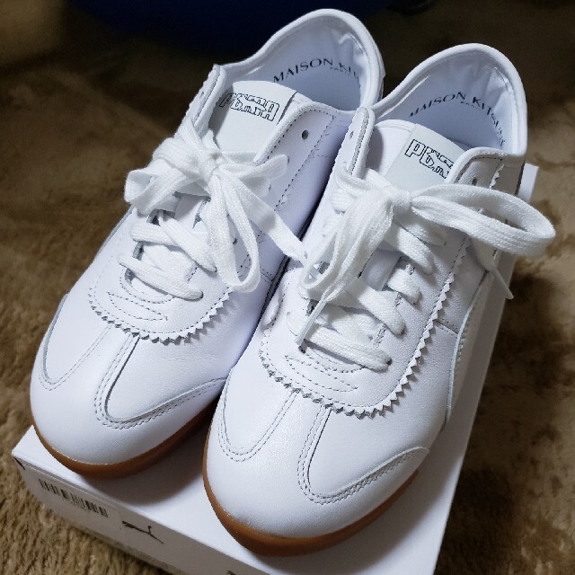 MAISON KITSUNE'(メゾンキツネ)のMaison Kitsune × Puma  コラボスニーカー レディースの靴/シューズ(スニーカー)の商品写真