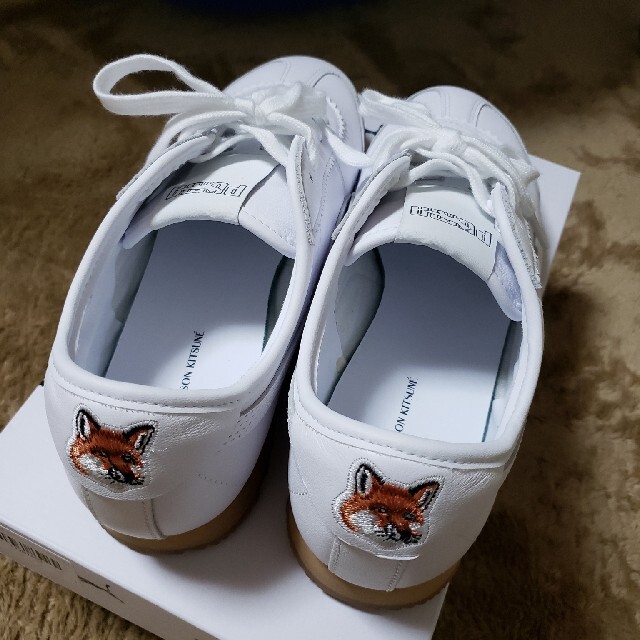 MAISON KITSUNE'(メゾンキツネ)のMaison Kitsune × Puma  コラボスニーカー レディースの靴/シューズ(スニーカー)の商品写真