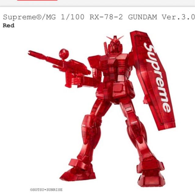 Supreme(シュプリーム)のSupreme MG 1/100 RX-78-2 GUNDAM ガンダム エンタメ/ホビーのおもちゃ/ぬいぐるみ(模型/プラモデル)の商品写真