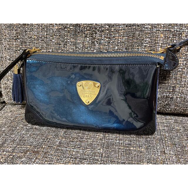 ATAO(アタオ)のアタオ　ブーブー　エナメル　ブルー レディースのバッグ(ショルダーバッグ)の商品写真