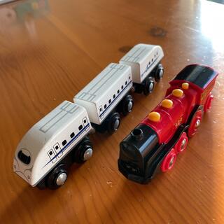 ブリオ(BRIO)のBRIO マイティーアクション機関車と木製新幹線(知育玩具)