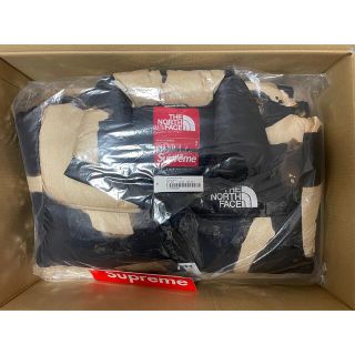 シュプリーム(Supreme)のsupreme northface S(ダウンジャケット)