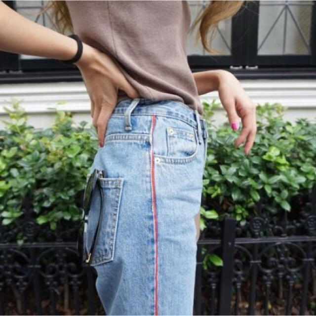 line jeans