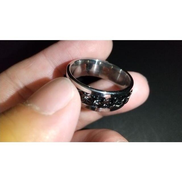 銀に黒の喜平チェーンリング 指輪　20号　25号 メンズのアクセサリー(リング(指輪))の商品写真