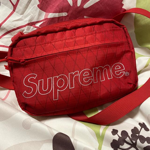 Supreme 18FW Shoulder Bag "Red"