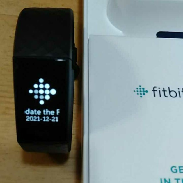 Suica対応 Fitbit Charge4 GPS搭載フィットネストラッカー