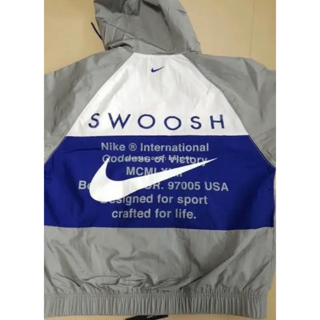 NIKE(ナイキ)の[新品] ナイキ SWOOSH メンズ ウーブン ジャケット メンズのジャケット/アウター(ナイロンジャケット)の商品写真