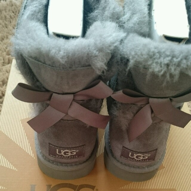 UGG(アグ)の値下げ！新品 ＵＧＧムートンブーツ レディースの靴/シューズ(ブーツ)の商品写真