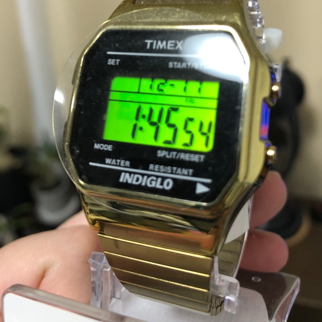 Supreme(シュプリーム)のsupreme timex コラボ　腕時計　電池付き メンズの時計(腕時計(デジタル))の商品写真