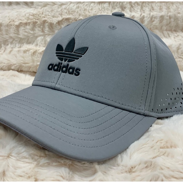 adidas(アディダス)の【新品】adidas USA reflective 反射 帽子 グレー Free メンズの帽子(キャップ)の商品写真