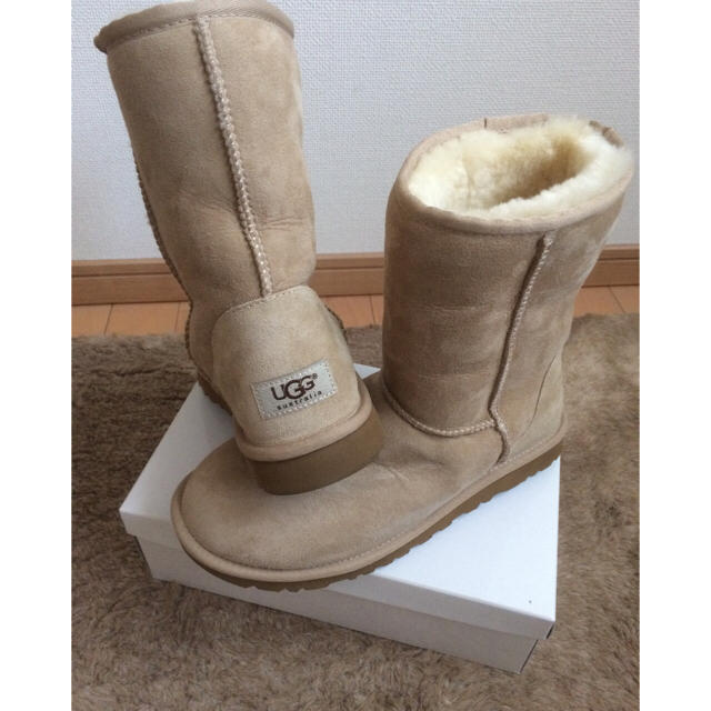 UGG(アグ)のUGG クラッシックショート レディースの靴/シューズ(ブーツ)の商品写真