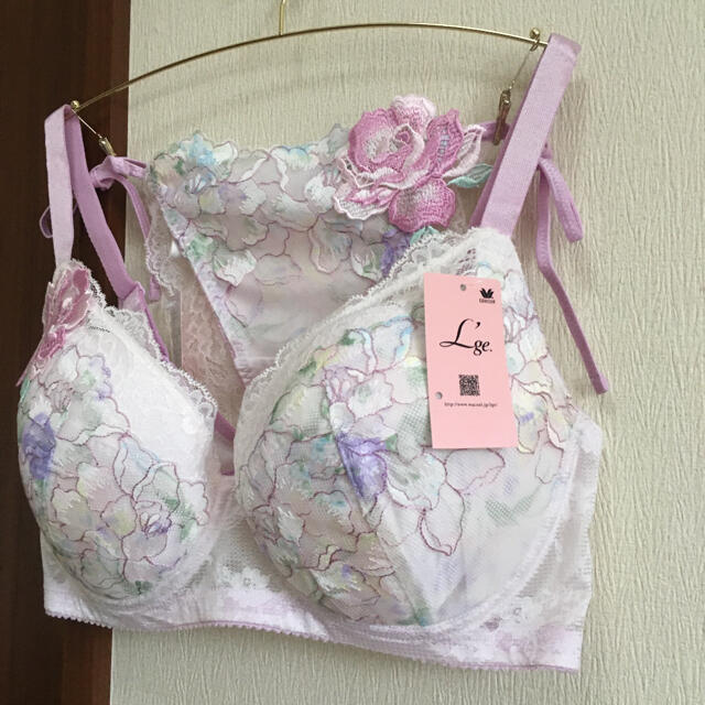 ワコール/パルファージュ3/4カップブラ&ショーツセット ワコール/パルファージュ3/4カップブラ&ショーツセット