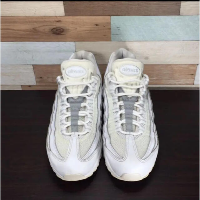 NIKE AIR MAX95 ESSENTIAL 26㎝ メンズの靴/シューズ(スニーカー)の商品写真