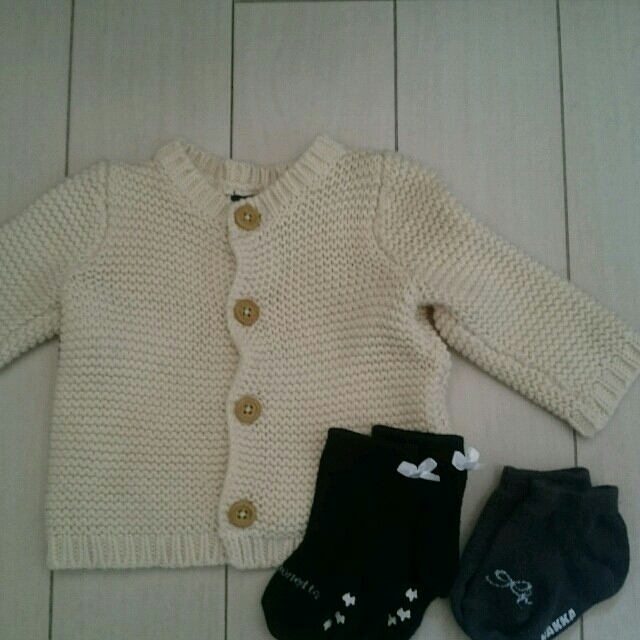 babyGAP(ベビーギャップ)のsymama様専用  GAP ベビーカーディガン キッズ/ベビー/マタニティのベビー服(~85cm)(カーディガン/ボレロ)の商品写真