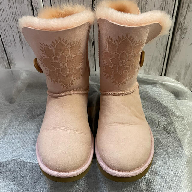 安い品質保証 UGG UGG アグ ムートン ブーツ ショート丈 ボタン付きの通販 by LUCKY SEVEN☆｜アグならラクマ 