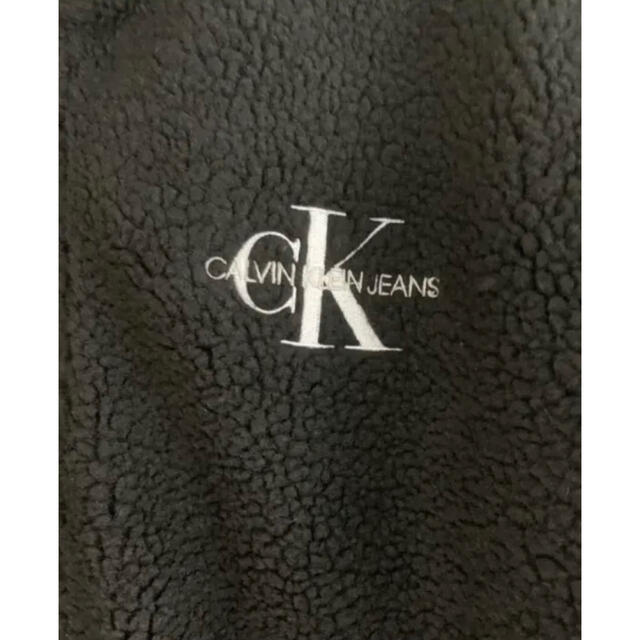 Calvin Klein(カルバンクライン)のCALVINKLEINJEANS メンズ  カルバンクライン　もこもこ　フリース メンズのジャケット/アウター(ブルゾン)の商品写真