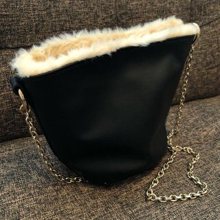 ザラ(ZARA)のZARA ショルダーバッグ　(ショルダーバッグ)