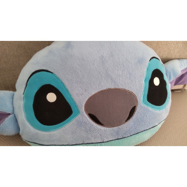 STITCH(スティッチ)のスティッチ　ぬいぐるみ　クッション　枕型 エンタメ/ホビーのおもちゃ/ぬいぐるみ(キャラクターグッズ)の商品写真