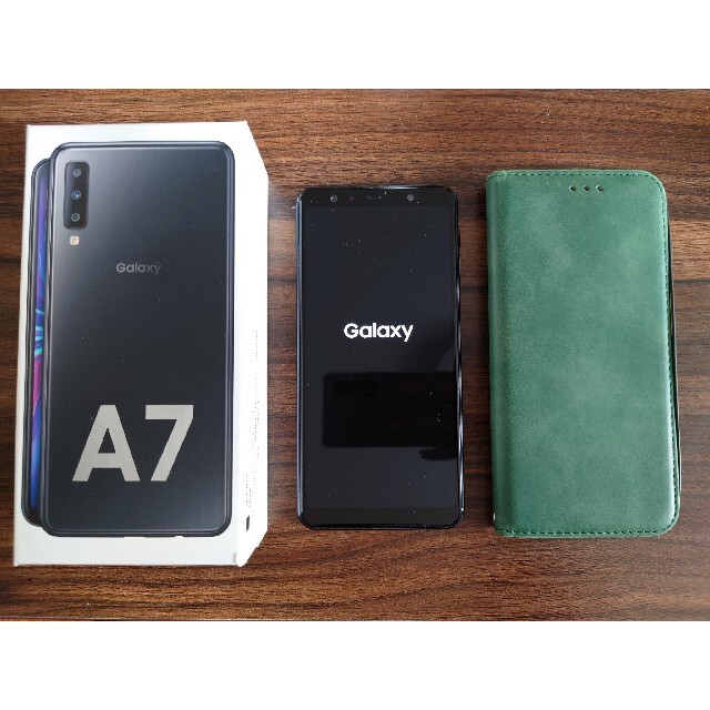 2400万画素有効画素数Galaxy A7 SIMフリー ケース付き