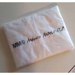 エムエムシックス(MM6)のSPUR MM6 Maison Margiela パディドポーチ(ポーチ)