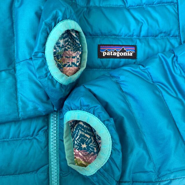 patagonia(パタゴニア)のM様専用✳︎Patagonia キッズ リバーシブルダウンジャケット 5T キッズ/ベビー/マタニティのキッズ服男の子用(90cm~)(ジャケット/上着)の商品写真