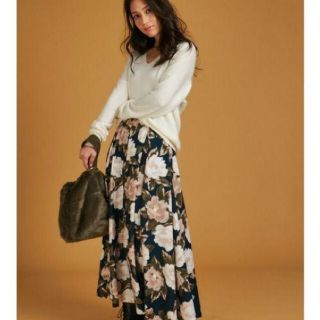 マーキュリーデュオ ペイントフラワー ロングスカート 新品 - ロング ...