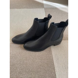 ザラ(ZARA)のZARA黒ショートブーツ サイズ39 (ブーツ)