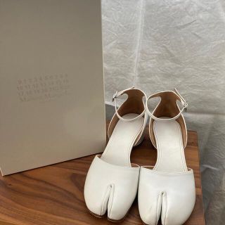 マルタンマルジェラ(Maison Martin Margiela)の【マルジェラ】タビ　パンプス　ホワイト　36(バレエシューズ)