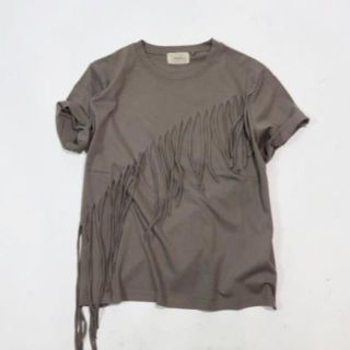 トゥデイフル(TODAYFUL)のSlanting Fringe Tee(Tシャツ(半袖/袖なし))