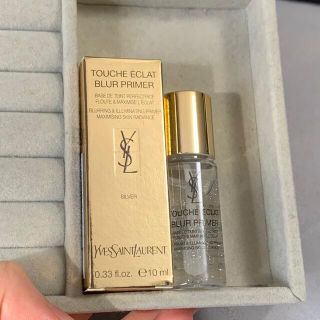 イヴサンローランボーテ(Yves Saint Laurent Beaute)のYSL ラディアントタッチブラープライマー シルバー  化粧下地(化粧下地)