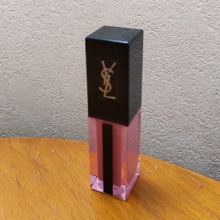 イヴサンローランボーテ(Yves Saint Laurent Beaute)のイヴ・サンローランルージュピュールクチュールヴェルニウォーターステイン606(口紅)